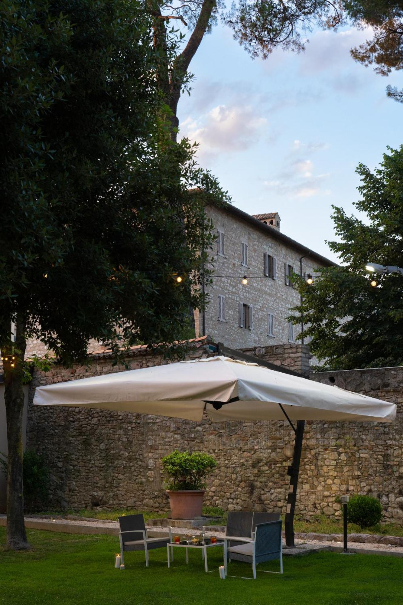 Hotel Domus Pacis Assisi Exteriér fotografie